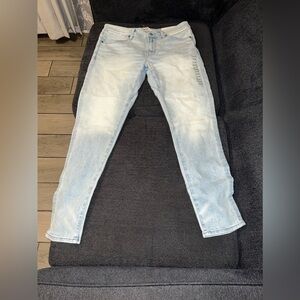 33*30 American Eagle 24\7 Athletic Skinny Jeans